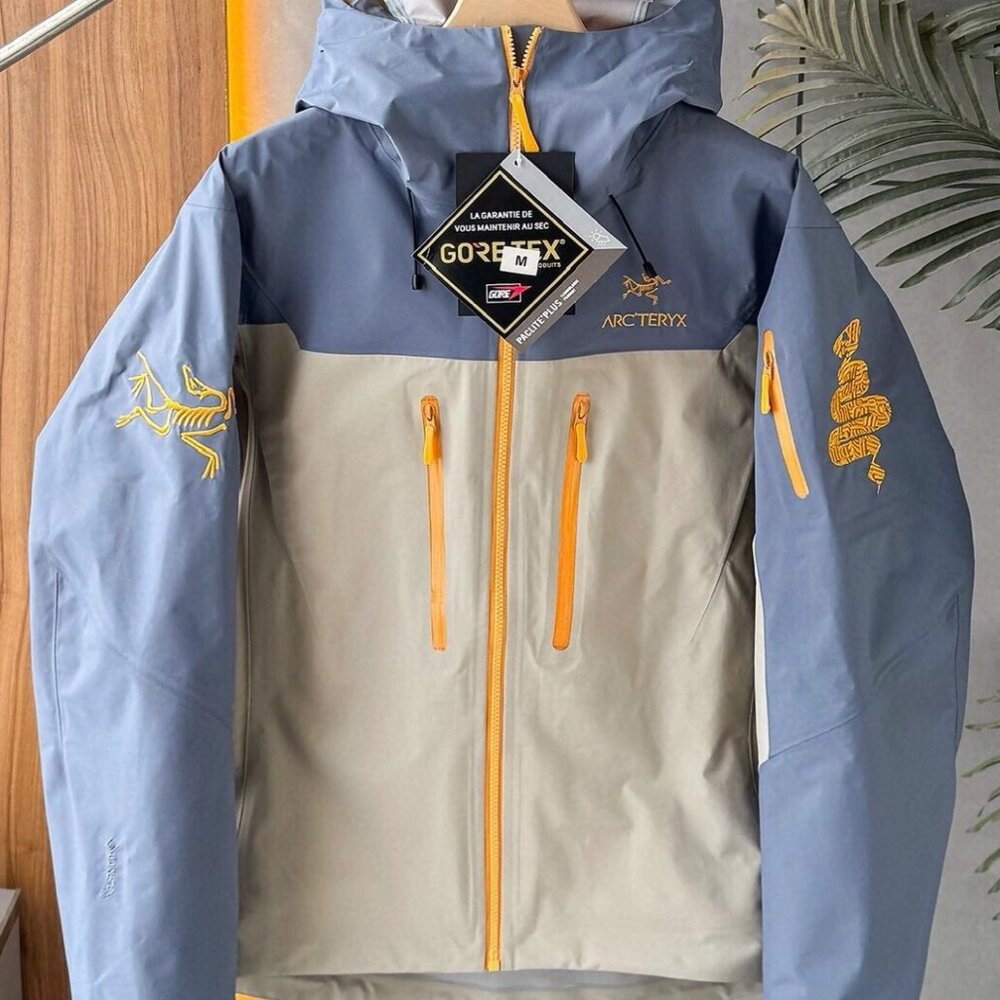 Arc'teryx Alpha SV Jacket